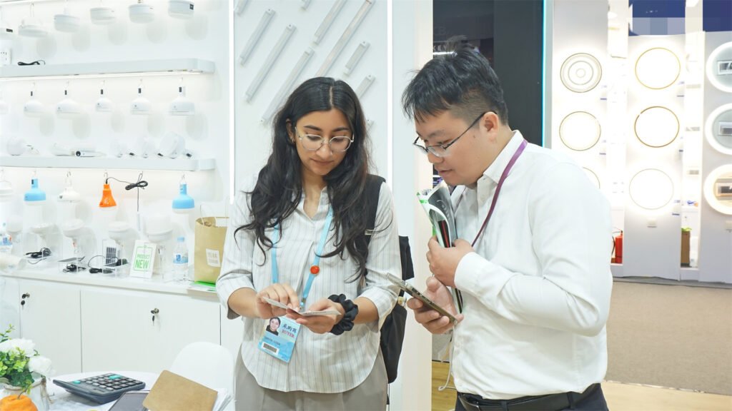 137th Canton Fair-customer-06